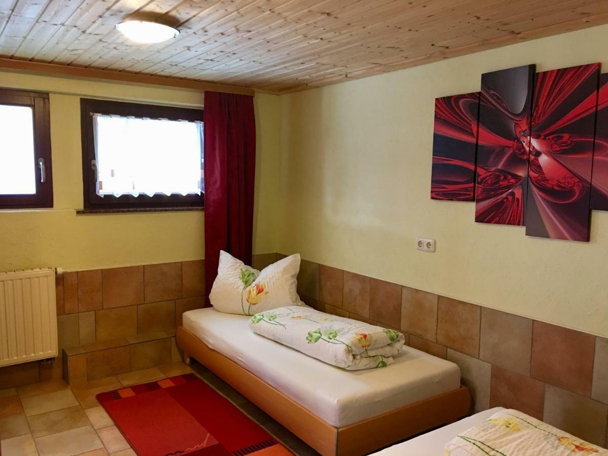 Ferienwohnung Am Grunbach Ратен Екстериор снимка