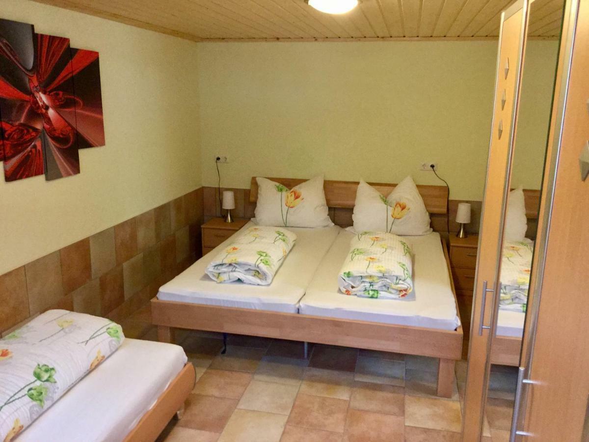 Ferienwohnung Am Grunbach Ратен Екстериор снимка